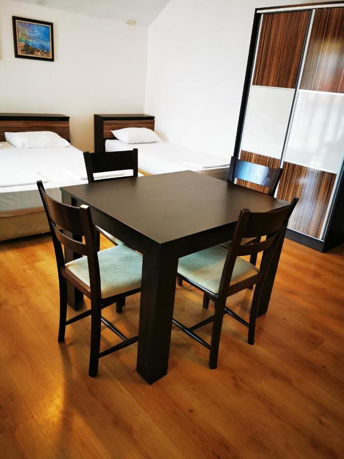 Jelezchevi Guest Rooms Primorsko Extérieur photo