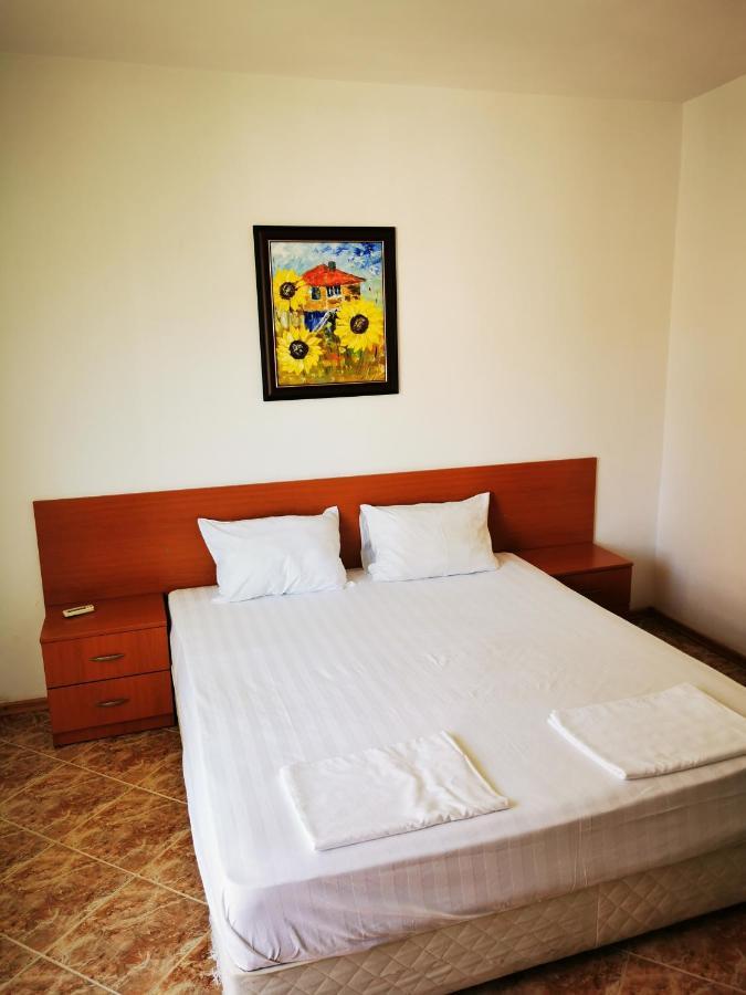 Jelezchevi Guest Rooms Primorsko Extérieur photo