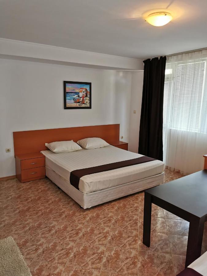 Jelezchevi Guest Rooms Primorsko Extérieur photo