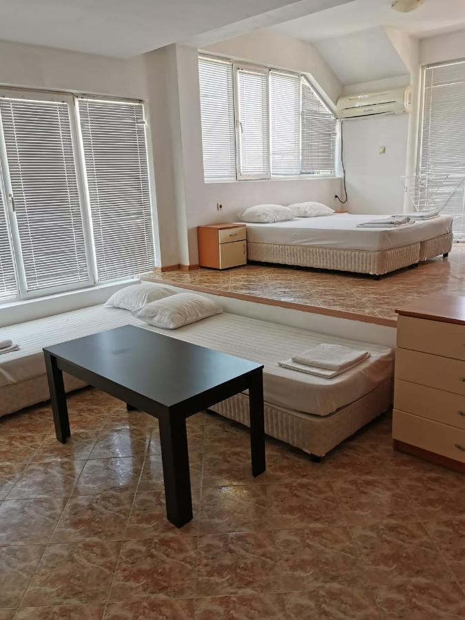 Jelezchevi Guest Rooms Primorsko Extérieur photo
