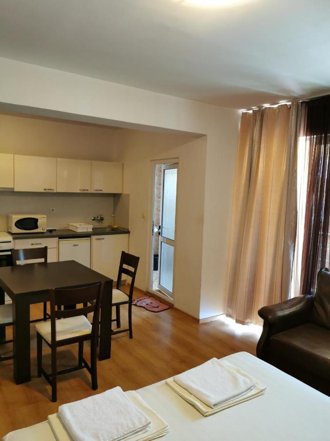 Jelezchevi Guest Rooms Primorsko Extérieur photo